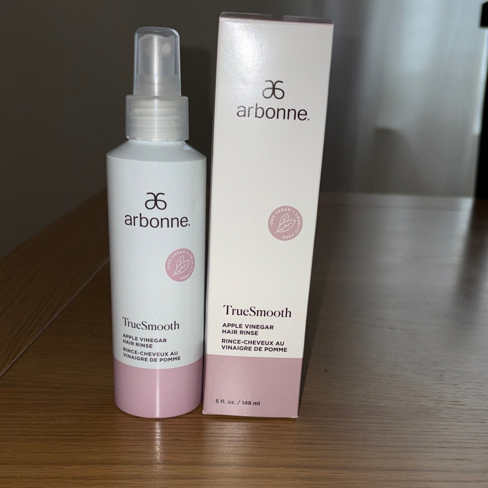 Arbonne TrueSmooth Hair Rinse - White and Pink
